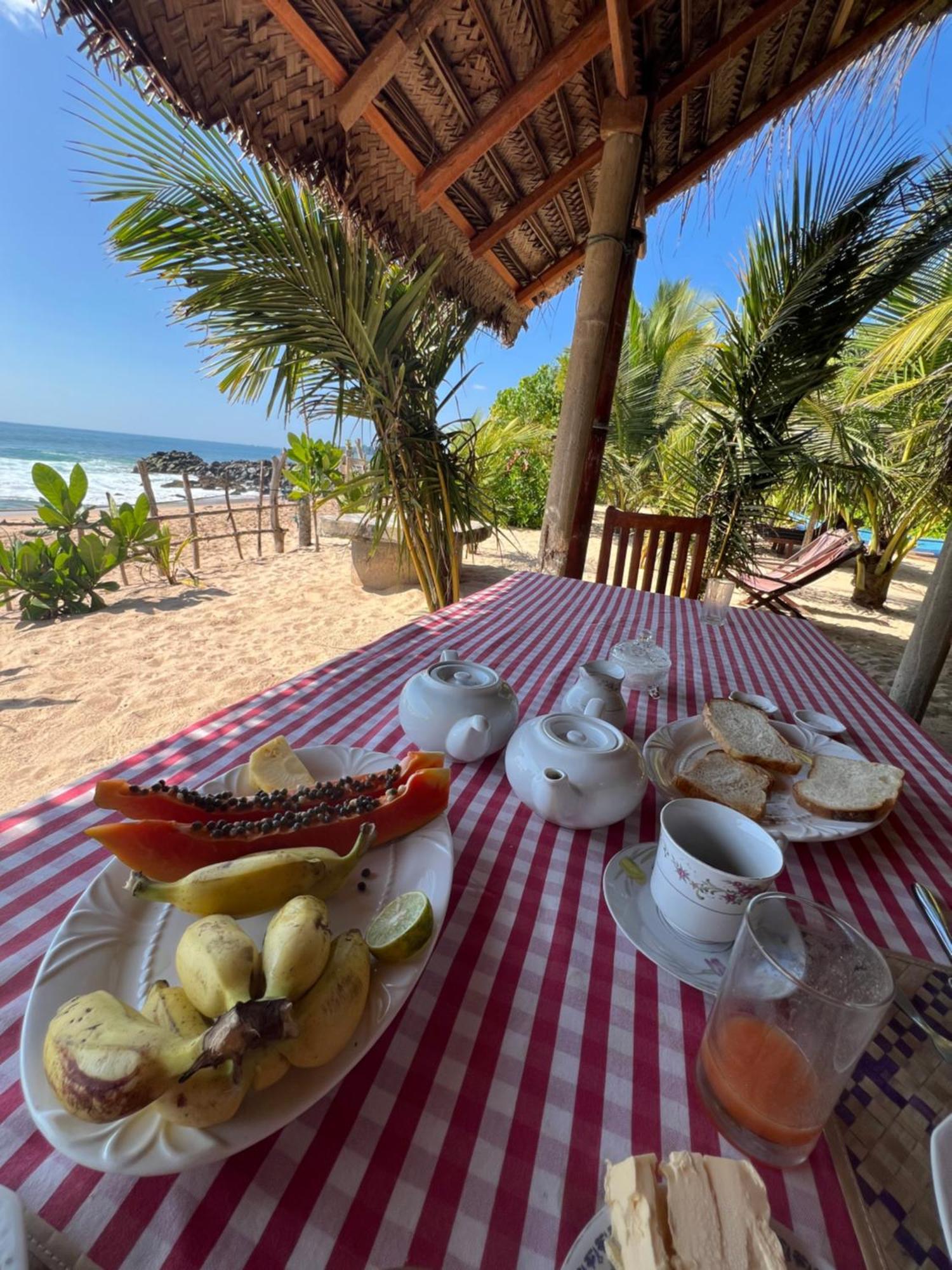 Villasiri And Leon Beach Paradise Тангалла Экстерьер фото