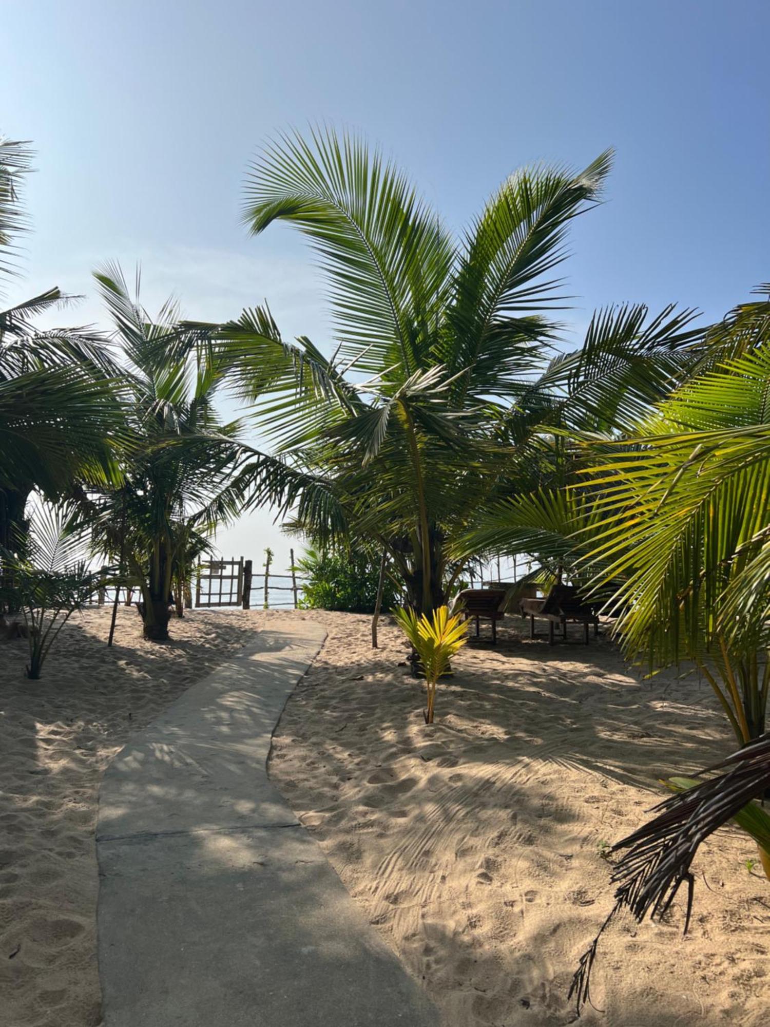 Villasiri And Leon Beach Paradise Тангалла Экстерьер фото