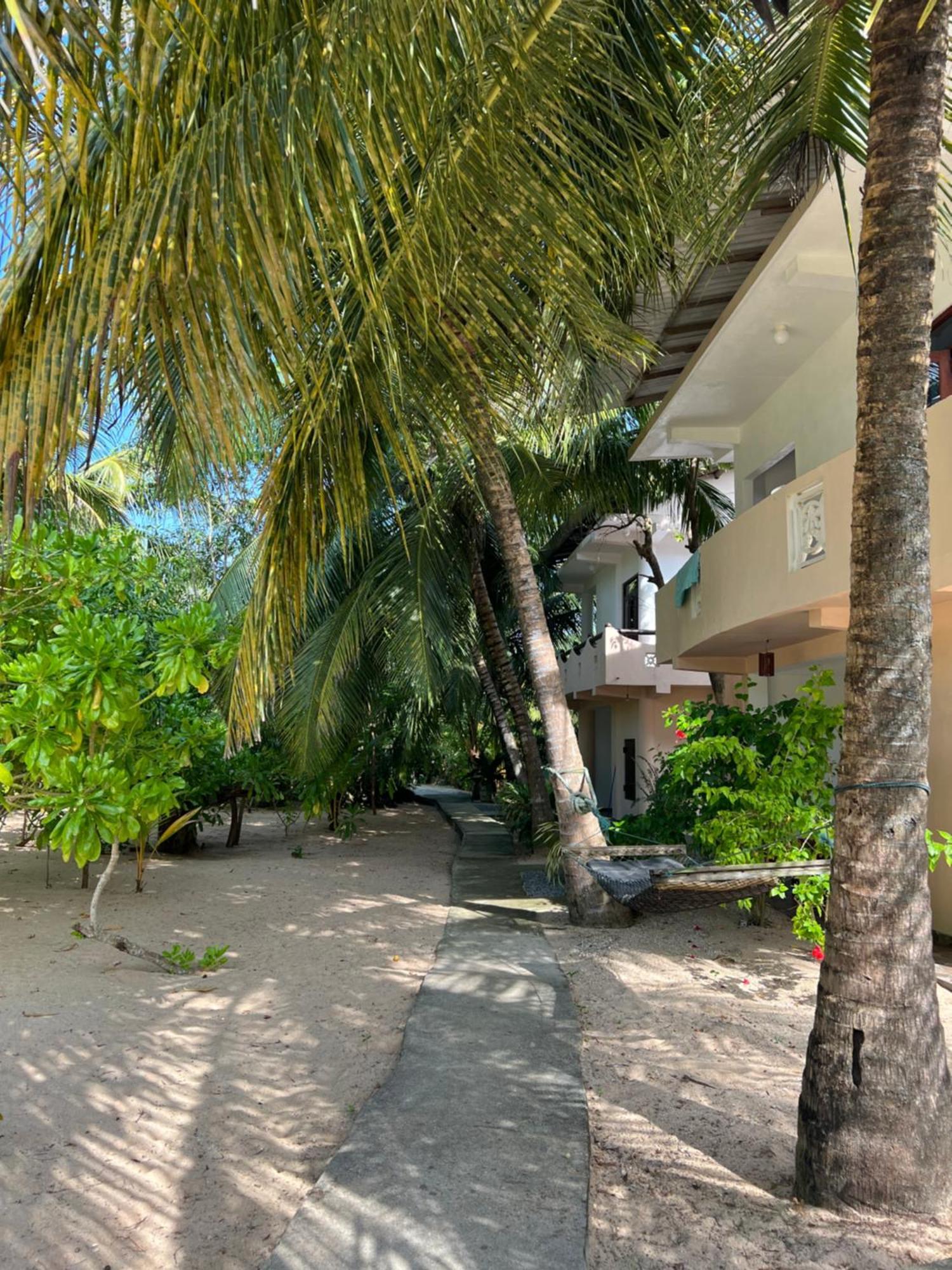 Villasiri And Leon Beach Paradise Тангалла Экстерьер фото